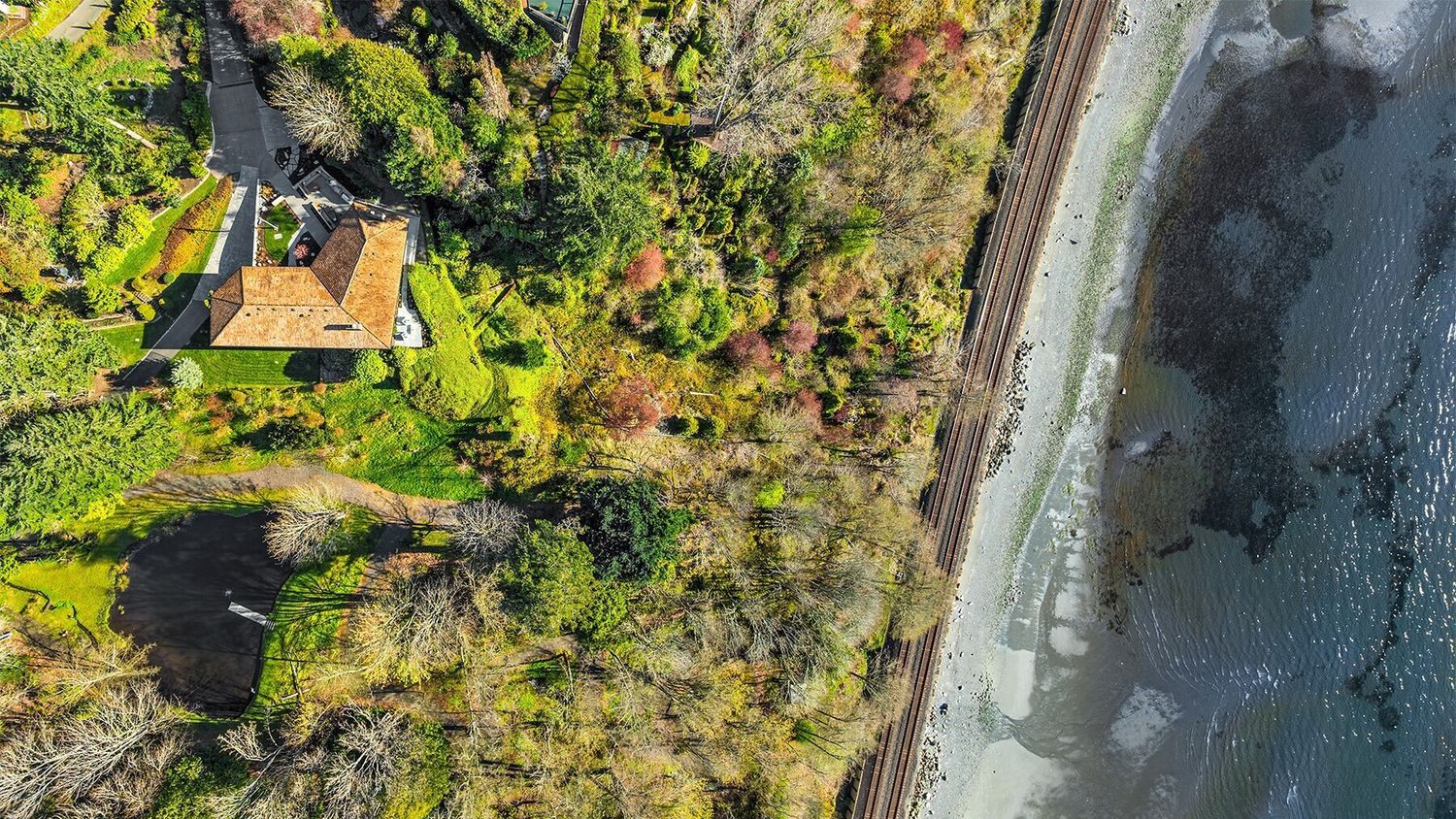 aerial view of the broadview terrace home