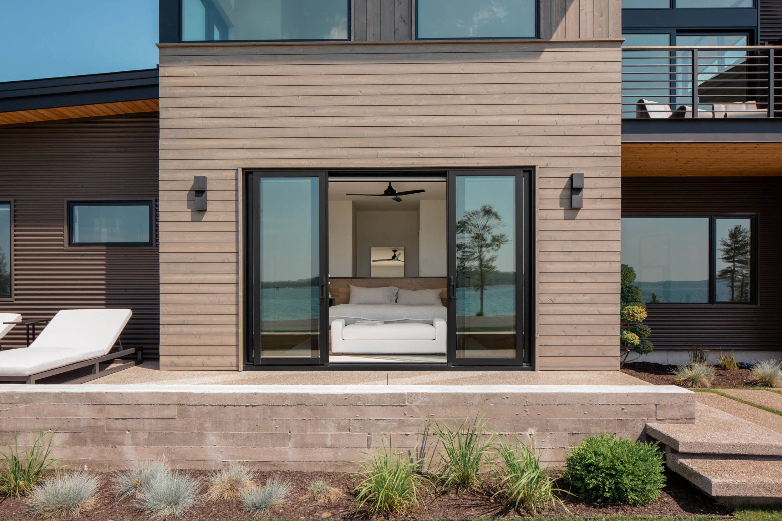 Patio exterior to Mission West Lake House Architecture Project by Bellcraft Architects